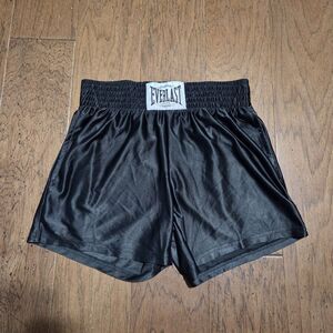 Everlast Boxing Trunks Shorts Black Satin Size Medium 100% Polyester